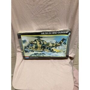 New 1987 MONOGRAM MIL MI-24 HIND GUNSHIP HELICOPTER 1:48 MODEL KIT 5819 Sealed